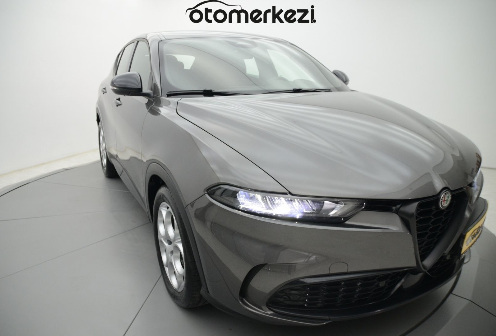 ALFA ROMEO TONALE 17